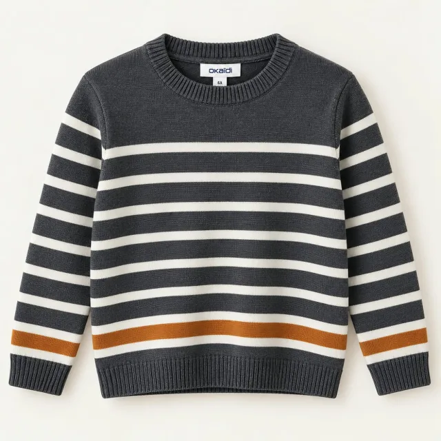 Long-sleeve knit sweater