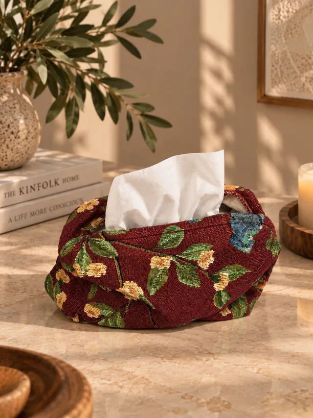 Tissue box 