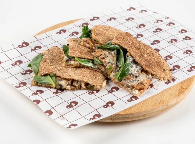 Chicken truffle kaake